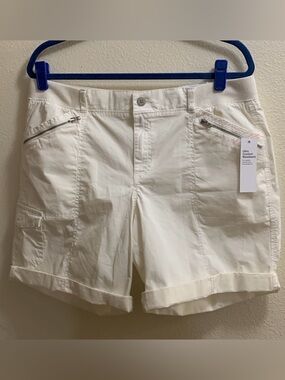 Sonoma White Bermuda Mid-Rise Cargo Shorts Ultra Comfort Waist Size 16 New